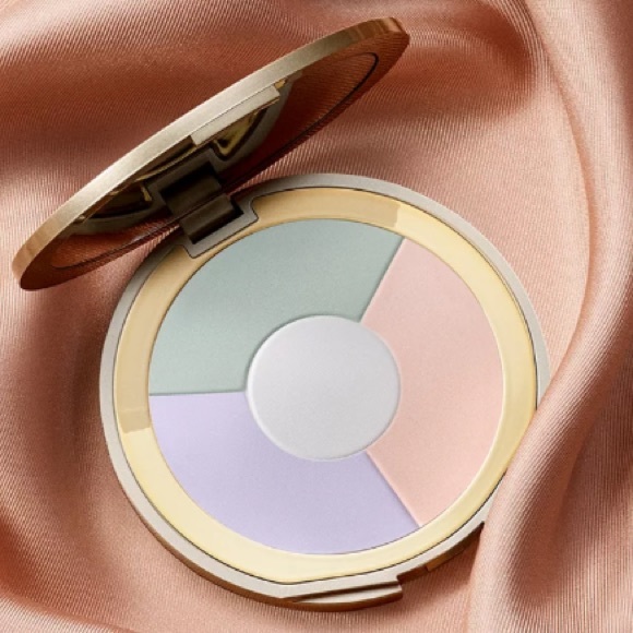 Stila One Step Correct Brightening Finishing Powder - Picture 3 of 16